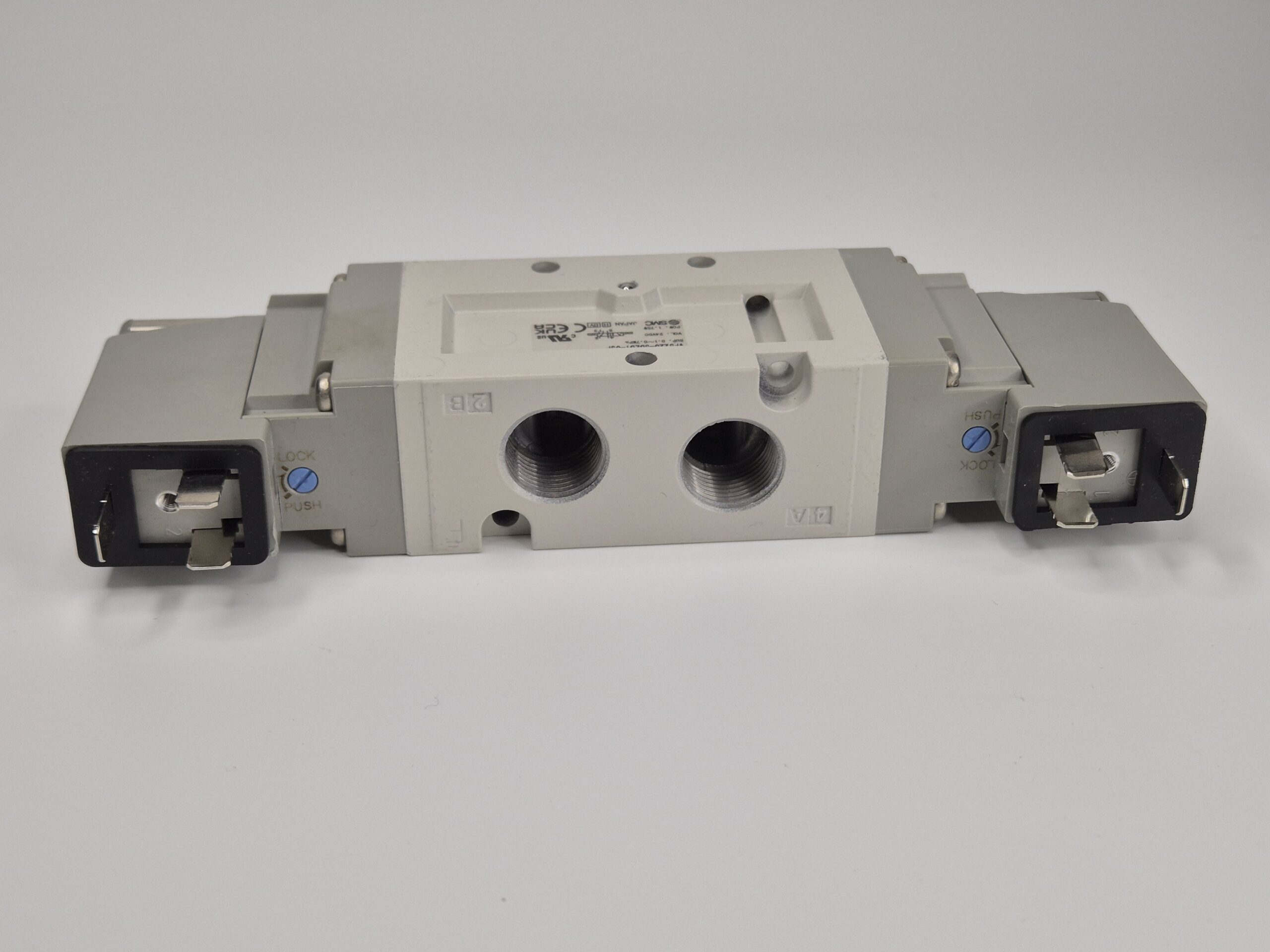 Пневмораспределитель SMC VF5220-5DZD1-03F