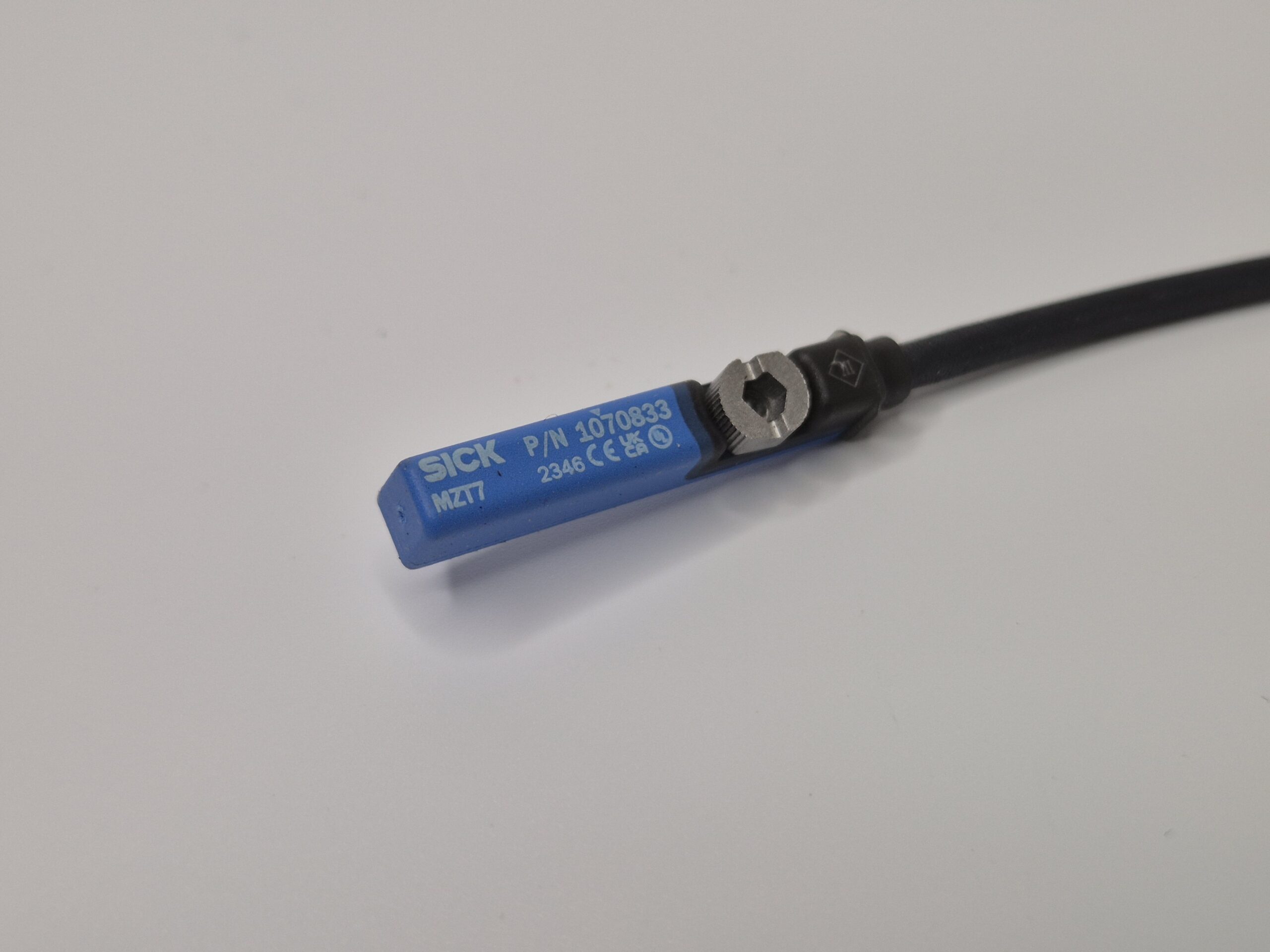 Магнитный датчик Sick MZT7-03VPS-KUB 1070833